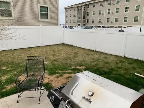 2811 23rd St W, Williston, ND 58801 photo 2