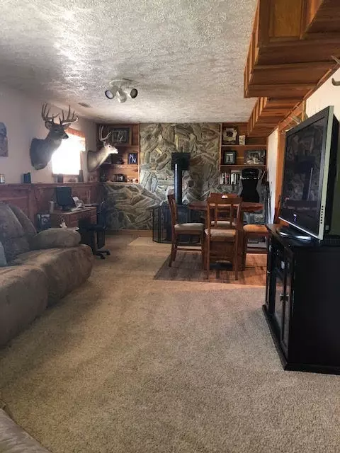 1908 Sioux St, Williston, ND 58801 photo 16