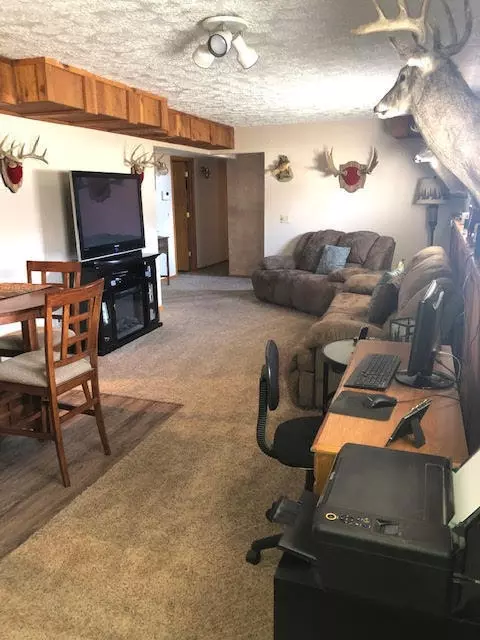 1908 Sioux St, Williston, ND 58801 photo 17