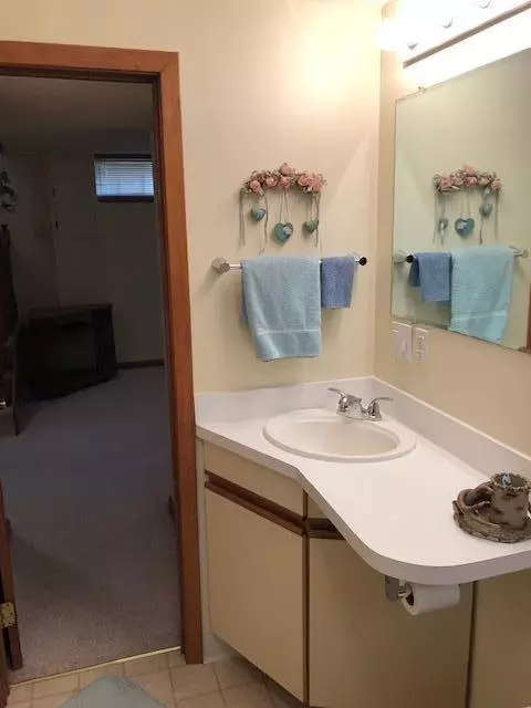 922 2nd Ave W, Williston, ND 58801 photo 28
