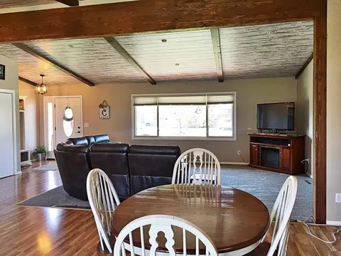 329 Rose Ln, Williston, ND 58801 photo 10