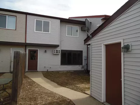 2606 18th Ave W, Williston, ND 58801 photo 1