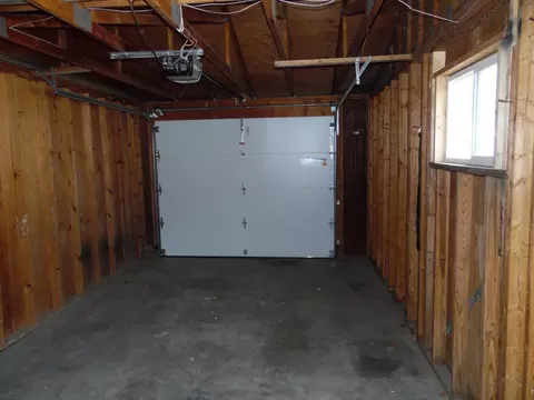 2606 18th Ave W, Williston, ND 58801 photo 2