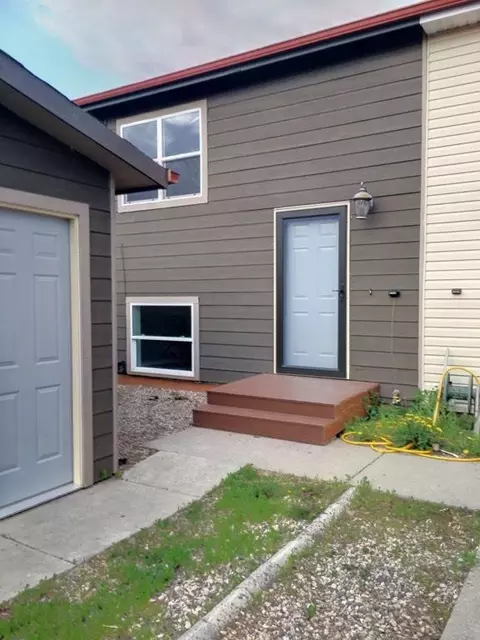 1212 E Ridge Ct, Williston, ND 58801 photo 1