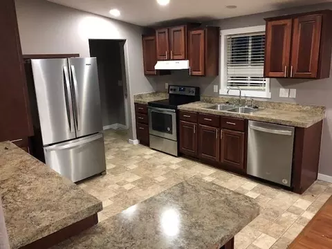 5614 Stoneview Ave, Williston, ND 58801 photo 3