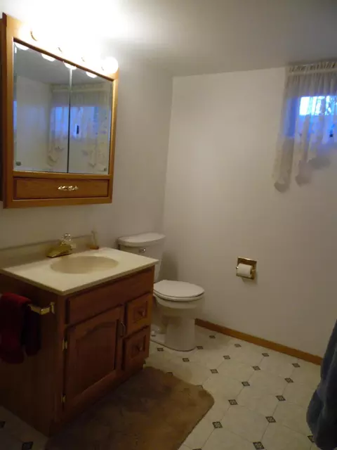 201 14th St E, Williston, ND 58801 photo 37