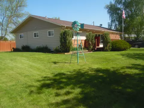 201 14th St E, Williston, ND 58801 photo 45