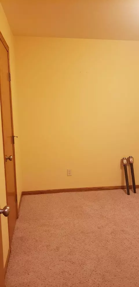 2120 Sand Creek Dr, Williston, ND 58801 photo 23
