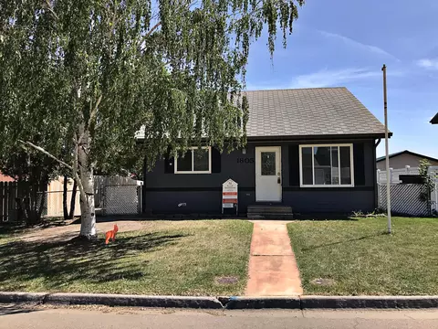 1805 28th St W, Williston, ND 58801 photo 1