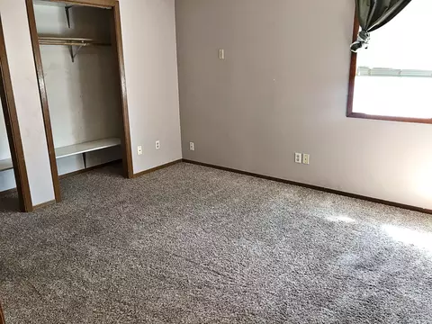 1805 28th St W, Williston, ND 58801 photo 16