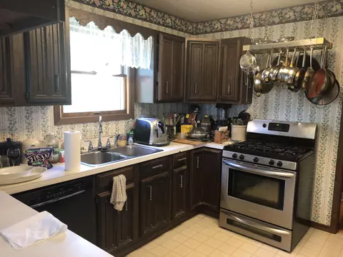 4915 Valley View Dr, Williston, ND 58801 photo 15