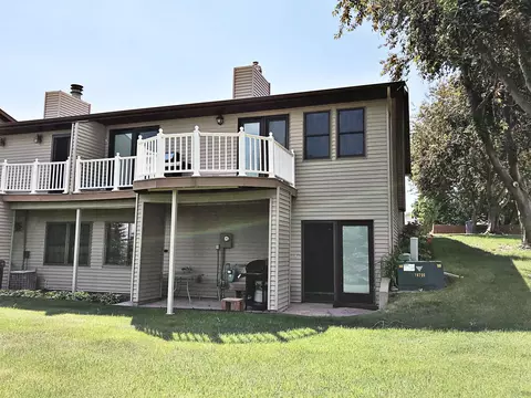 918 22nd St E, Williston, ND 58801 photo 3