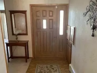 609 14th St W, Williston, ND 58801 photo 3