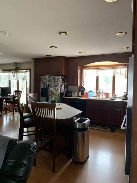 421 13th Ave W, Williston, ND 58801 photo 6