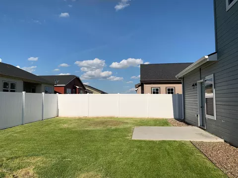 3416 33rd St W, Williston, ND 58801 photo 13