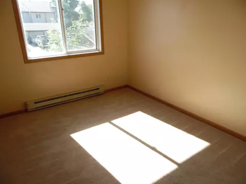 2610 18th Ct W, Williston, ND 58801 photo 8