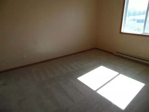 2610 18th Ct W, Williston, ND 58801 photo 9