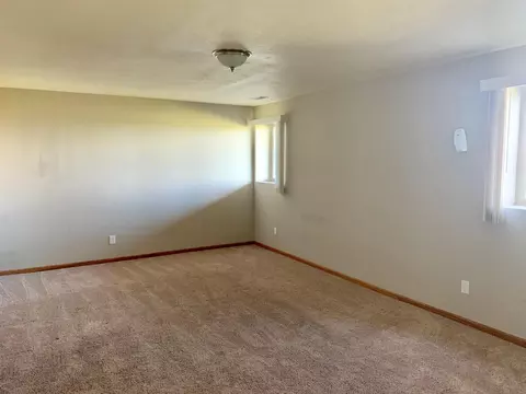 3033 Long Branch Ave, Williston, ND 58801 photo 9