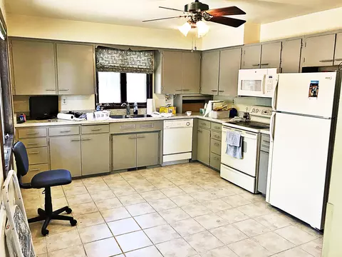1219 7th Ave W, Williston, ND 58801 photo 7
