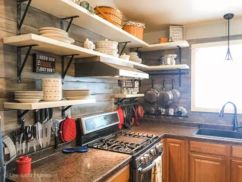 1201 26th St W, Williston, ND 58801 photo 4
