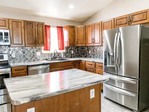 1022 8th Ave W, Williston, ND 58801 photo 7