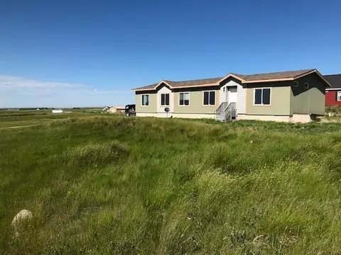 13384 Martinez Lp NW, Williston, ND 58801 photo 2