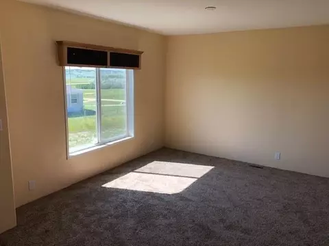 13384 Martinez Lp NW, Williston, ND 58801 photo 3