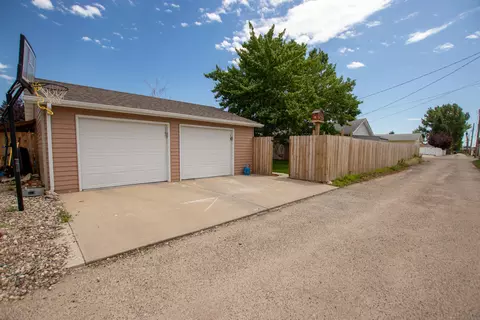 2007 8th Ave E, Williston, ND 58801 photo 30