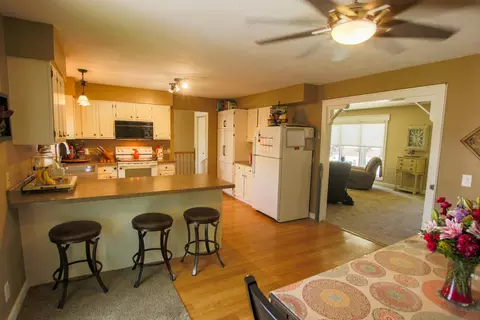 2007 8th Ave E, Williston, ND 58801 photo 6