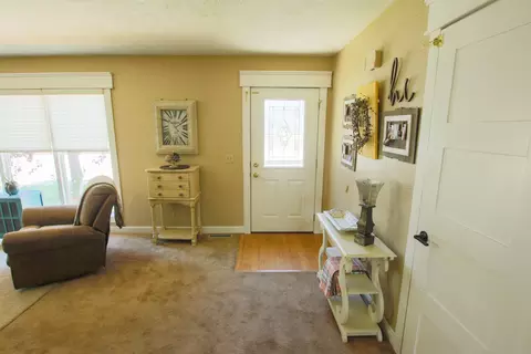 2007 8th Ave E, Williston, ND 58801 photo 4