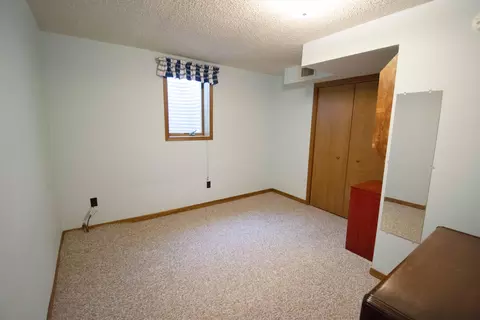 1413 6th Ave W, Williston, ND 58801 photo 42