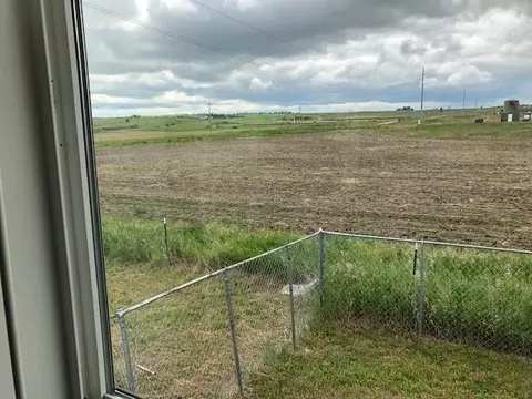 5609 Border Ave, Williston, ND 58801 photo 3