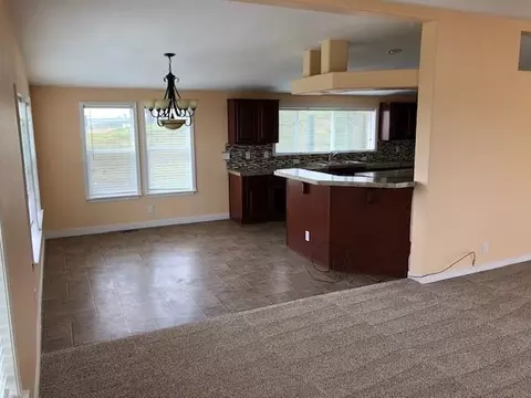 5609 Border Ave, Williston, ND 58801 photo 4