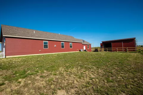14902 Hoss St, Williston, ND 58801 photo 5