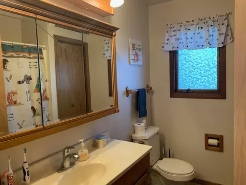 405 E 4th St, Grenora, ND 58845 photo 7