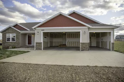13672 Mulberry Loop NW, Williston, ND 58801 photo 2
