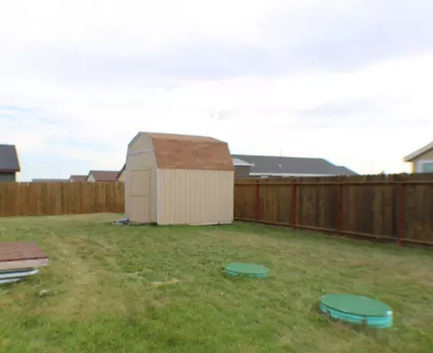 5619 Lukenbill Ave, Williston, ND 58801 photo 4