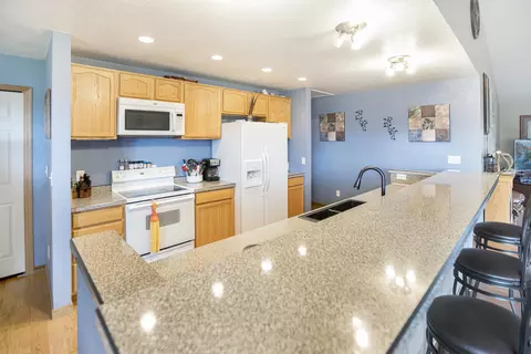 2216 16th Ave W, Williston, ND 58801 photo 8
