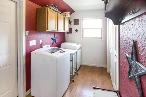 2216 16th Ave W, Williston, ND 58801 photo 5