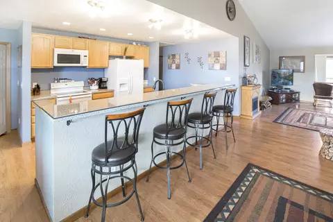 2216 16th Ave W, Williston, ND 58801 photo 7