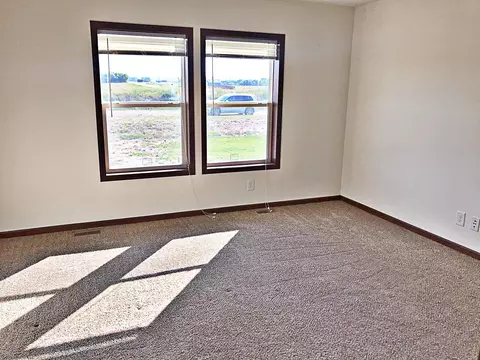 5475 Nicholas Ave, Williston, ND 58801 photo 18