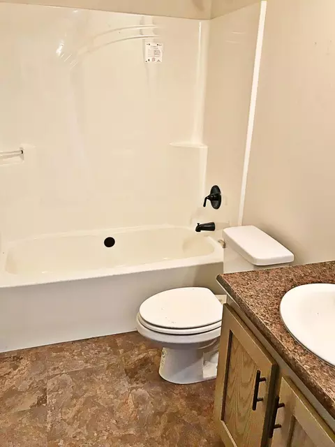 5475 Nicholas Ave, Williston, ND 58801 photo 10