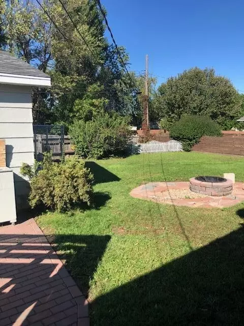 1317 E Hillcourt E, Williston, ND 58801 photo 52