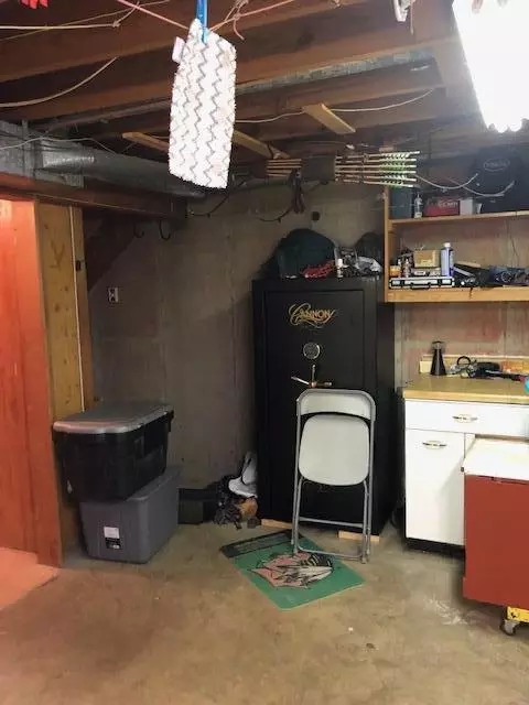 1317 E Hillcourt E, Williston, ND 58801 photo 36