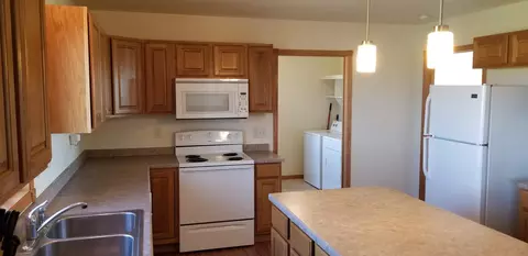 13902 Bergstrom, Williston, ND 58801 photo 9