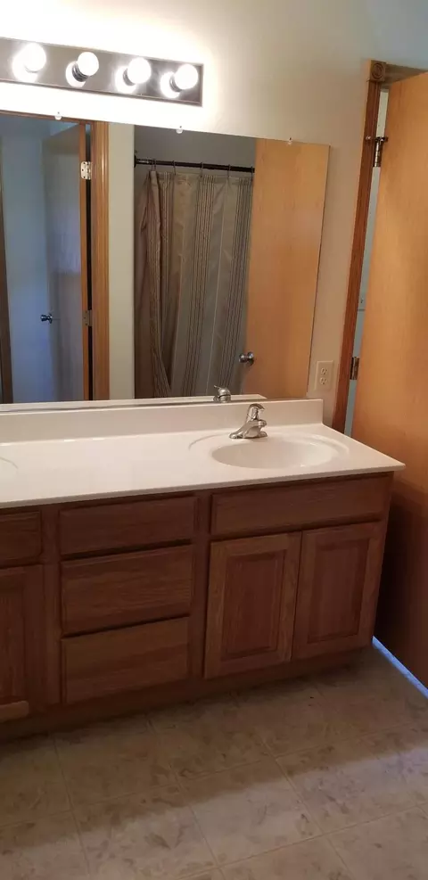 13902 Bergstrom, Williston, ND 58801 photo 26