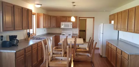 13902 Bergstrom, Williston, ND 58801 photo 7