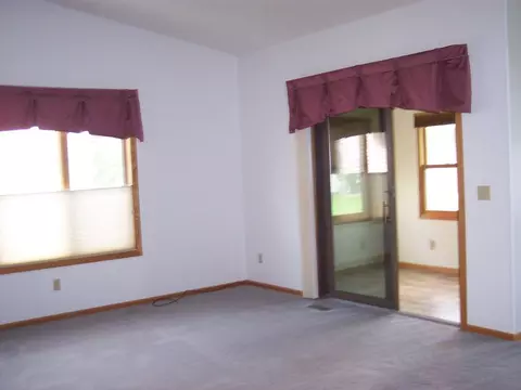 1810 16th Ave W, Williston, ND 58801 photo 9
