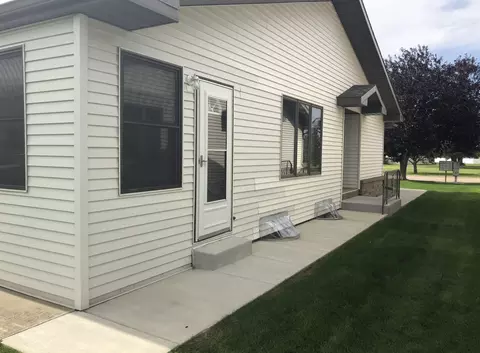 1810 16th Ave W, Williston, ND 58801 photo 5