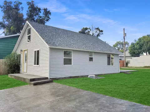 808 W Broadway W, Williston, ND 58801 photo 2